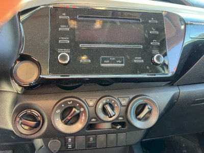 Toyota Hilux 2.4 D 110kW, 4x4, manual