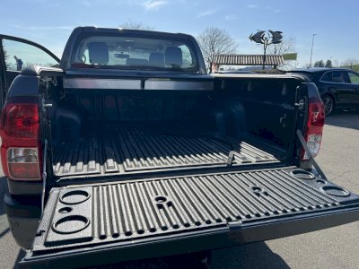Toyota Hilux 2.4 D 110kW, 4x4, manual